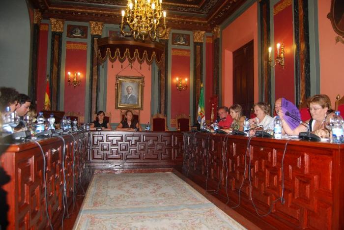 El pleno de Trujillo debatirá la liberación de la alcaldesa en otra sesión tras no existir acuerdo entre los grupos