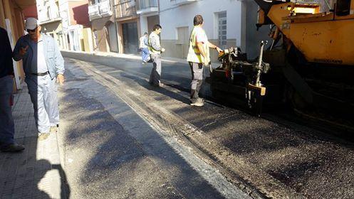 El Ayuntamiento de Moraleja da comienzo a las obras de asfaltado de seis calles de la localidad