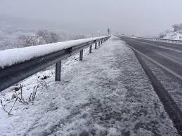 La nieve complica la circulación en varias carreteras del norte de Cáceres este fin de semana