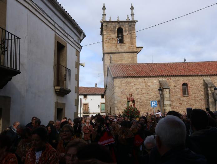 Los vecinos de Moraleja acompañan este sábado a su patrón San Blas en su día grande
