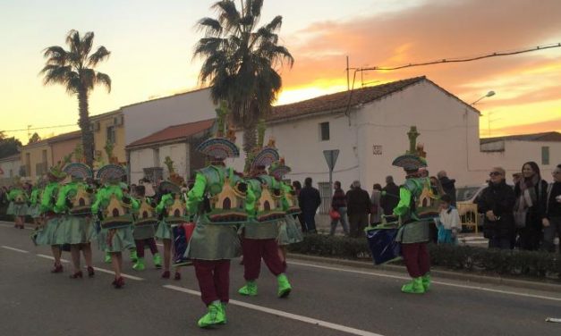 El grupo «Alboroke» gana el primer premio en el Gran Desfile de Carnaval de Moraleja
