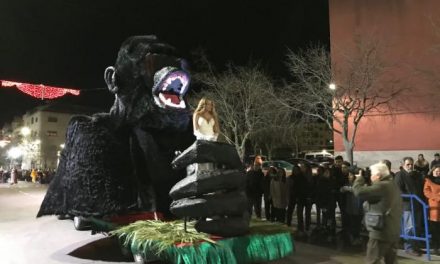 “Volando Voy” y “King Kong en Coria” se hacen con el primer puesto en los Desfiles de Carnaval de Coria