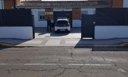 Detienen a un joven de 21 años por robar 4.000 euros en el establecimiento de Torrejoncillo donde trabajaba