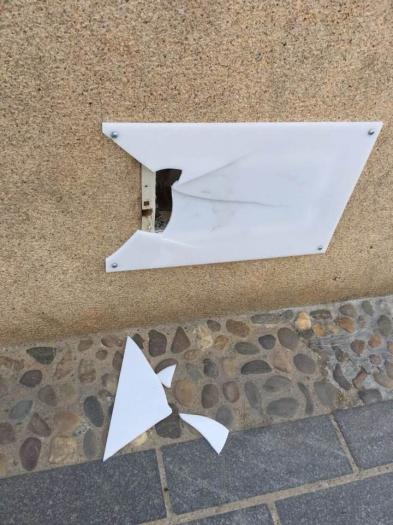 El alcalde de Moraleja denuncia públicamente los actos vandálicos cometidos en el puente viejo