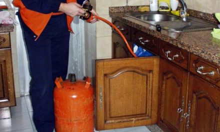 Investigan a dos falsos revisores del gas por delitos de estafa en Alcántara, Arroyo de la Luz y Casar de Cáceres