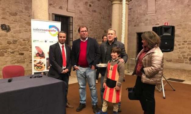 Saborea España participa en la Feria del Queso de Trujillo con queserías de Segovia, Sevilla y Ciudad Real