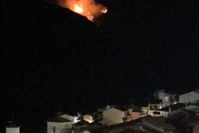 La Sierra de Gata registra un incendio forestal en la noche del sábado entre Eljas y Valverde