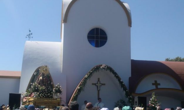 Los vecinos de Moraleja no faltan a su cita anual con la romería en honor a la Virgen de la Vega