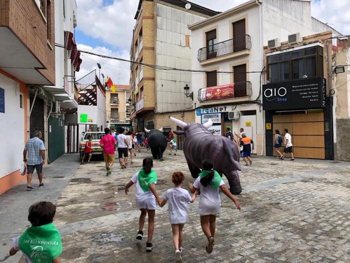 Los más pequeños de Moraleja disfrutan un año más de su particular encierro de San Buenaventura