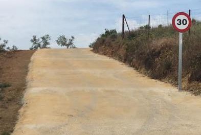 Medio Ambiente destina 5,6 millones de euros al arreglo de caminos rurales en Extremadura