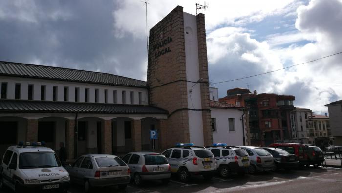 Coria convoca el proceso selectivo para cubrir una plaza de Oficial de la Policía Local