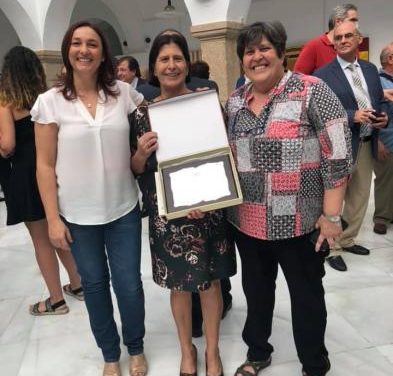 La moralejana Pilar Sánchez recibe el reconocimiento de «Gran Donante Regional» de manos de la Junta