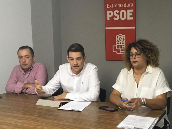 El PSOE de Coria acusa al alcalde de tener bloqueada la subvención de 500.000 euros para el pabellón