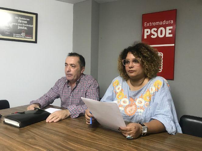 El PSOE de Coria señala al alcalde como culpable de la renuncia de la ya exedil Mamen Yerpes