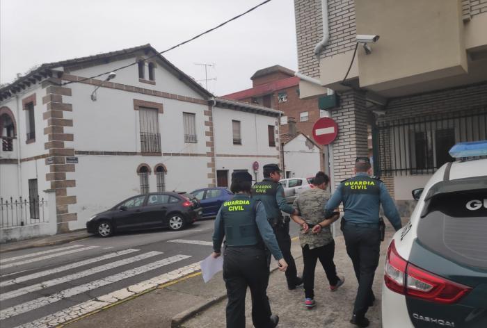 Ingresan en la prisión de Cáceres los tres ladrones de farmacias que tuvieron un accidente en la A-66