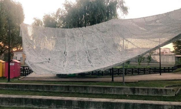 El PP de Moraleja critica el gasto de más de 6.000 euros en una malla para dar sombra en el Parque Fluvial