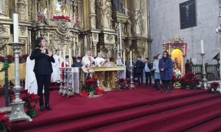 La Catedral de Coria acogió por primera vez la Misa de Navidad oficiada en lengua de signos