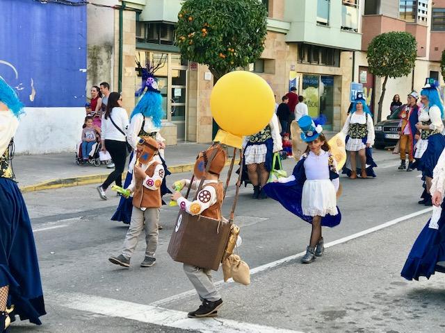El grupo «Entre hadas y ratones», inspirado en Cenicienta, gana el Desfile de Carnaval de Moraleja