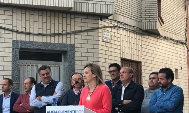 El Partido Popular arropa a Alicia Clemente en su candidatura a la alcaldía de Moraleja