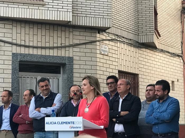 El Partido Popular arropa a Alicia Clemente en su candidatura a la alcaldía de Moraleja
