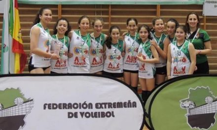 El infantil femenino de voleibol de Moraleja queda tercero en la Fase final del Campeonato de Extremadura