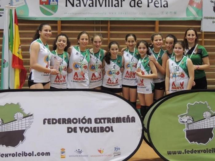 El infantil femenino de voleibol de Moraleja queda tercero en la Fase final del Campeonato de Extremadura