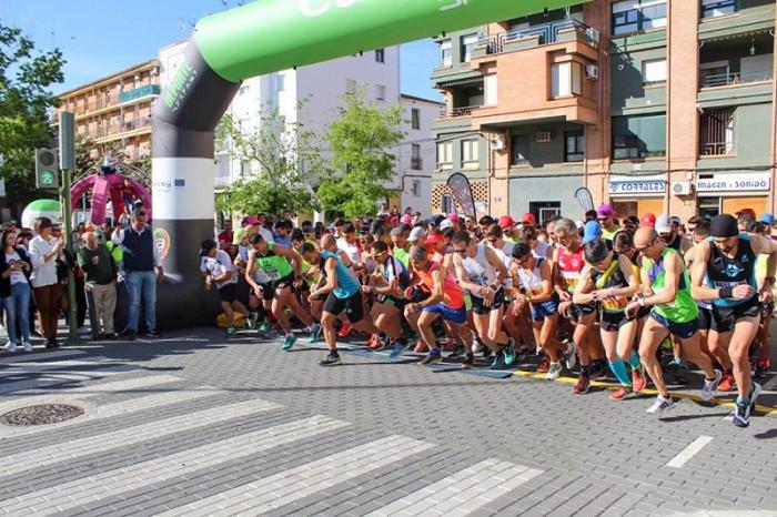 La XI edición de la Media Maratón «Ciudad de Coria» cuenta con la participación de 150 corredores