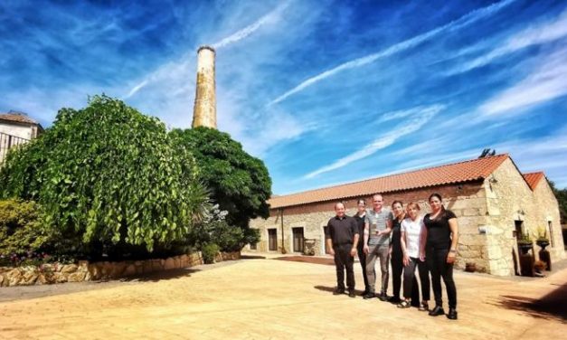 A Velha Fábrica de Valverde del Fresno recibe el premio a mejor hotel rural de España 2019