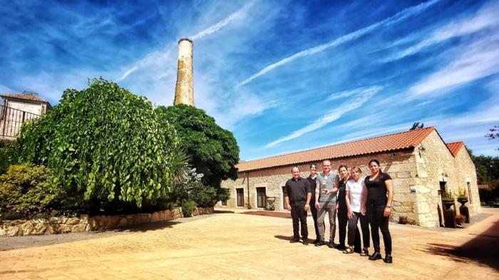 A Velha Fábrica de Valverde del Fresno recibe el premio a mejor hotel rural de España 2019