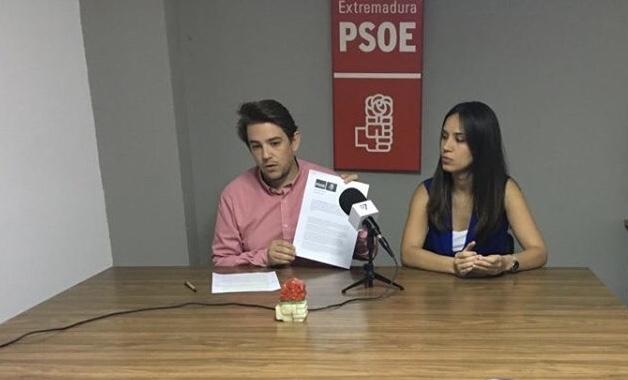El PSOE de Coria ofrece ayuda al ayuntamiento para buscar una solución con respecto a los chiringuitos