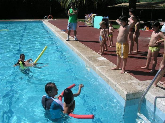 Moraleja impartirá durante este verano cursos de natación para niños, adultos y bebés