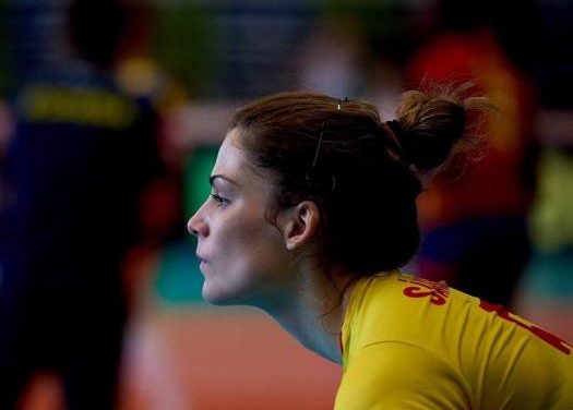 La moralejana Alba Sánchez se clasifica con la Selección Española para jugar la Final Four de voleibol