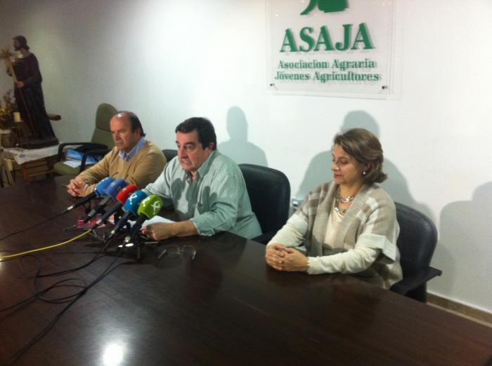 Asaja Extremadura solicita medidas para paliar la escasez de lluvias en el campo