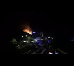 Los Sanjuanes de Coria cierran con un final accidentado tras un incendio con los fuegos artificiales