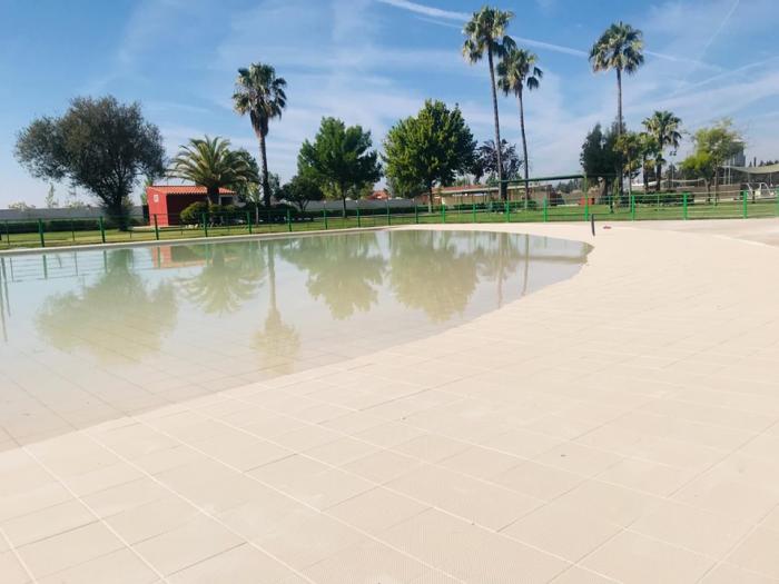 Moraleja abrirá las piscinas municipales este sábado con entrada gratuita durante todo el fin de semana