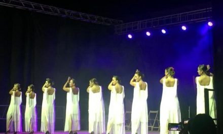 Moraleja continúa con el programa cultural con la actuación del grupo  “Esencia Flamenca”