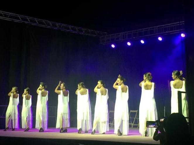 Moraleja continúa con el programa cultural con la actuación del grupo  «Esencia Flamenca»