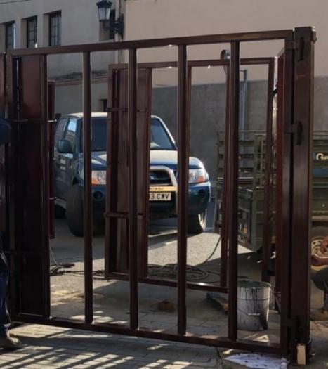 El Ayuntamiento de Moraleja coloca un segundo vallado para dar más seguridad durante los festejos taurinos