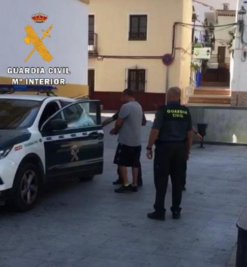 Detenido en Málaga un macroestafador online tras una venta fraudulenta en Ceclavín
