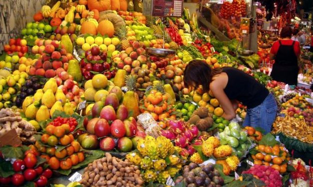 UPA-UCE Extremadura reclama al Ministerio de Agricultura una regulación «firme» para la fruta de hueso