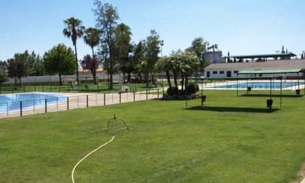 Los trabajos para modernizar el bar de las piscinas de Moraleja comenzarán tras la temporada de baños