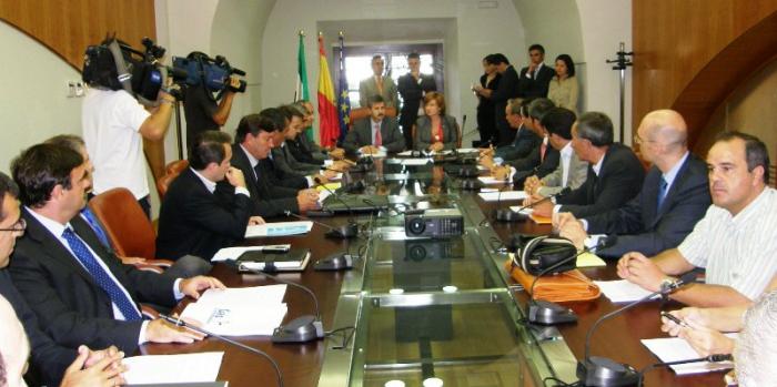 El cluster de la Energía de Extremadura se constituye con el objetivo de dotar de recursos al sector
