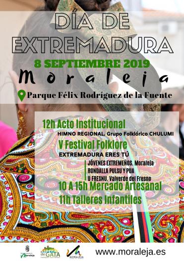 Moraleja celebra el Día de Extremadura con folklore, cultura, artesanía y gastronomía de la región