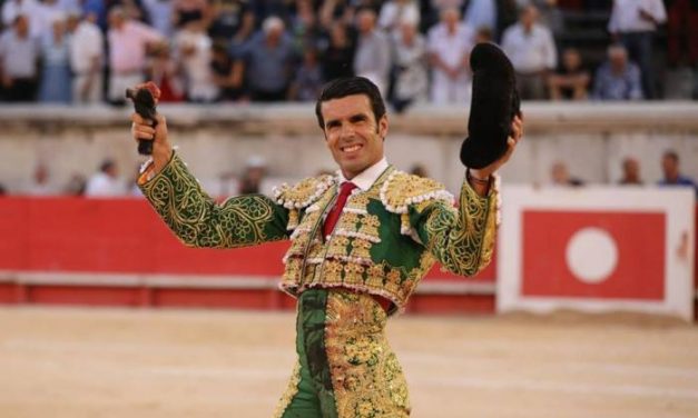 Emilio de Justo corta una oreja en la corrida de la Feria de Nuestra Señora de San Lorenzo en Valladolid