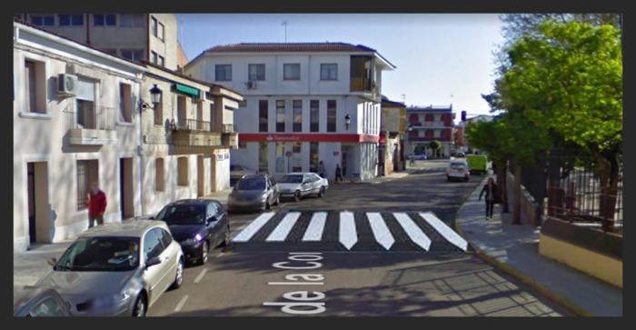 El Ayuntamiento de Moraleja construirá durante esta semana un paso elevado en la Avenida Constitución