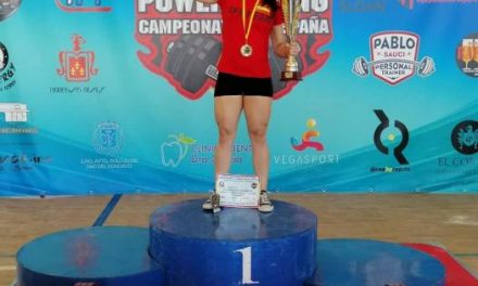 La cauriense Esther Gutiérrez se convierte en campeona de España de powerlifting junior