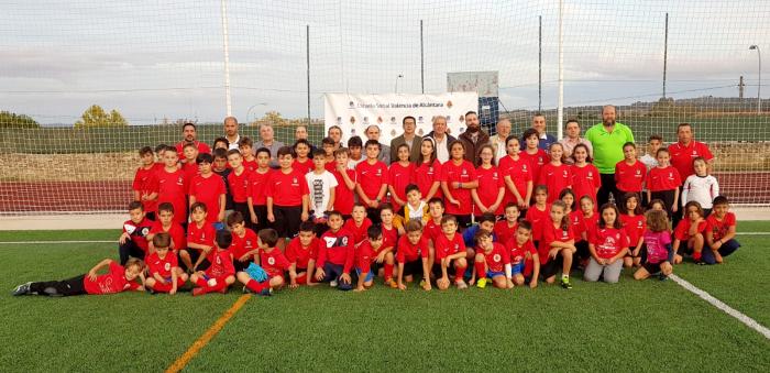 El Ayuntamiento de Valencia de Alcántara inaugura la primera escuela de fútbol base