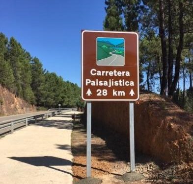 Señalizadas 11 carreteras paisajísticas de Extremadura para impulsar el turismo de motor