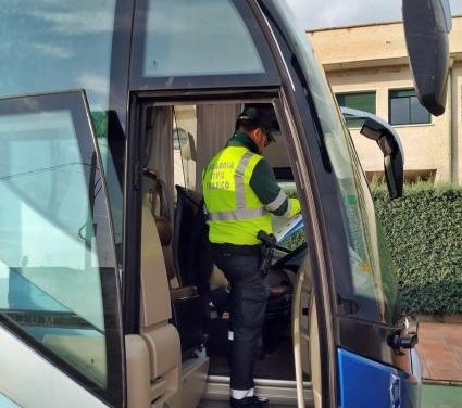 Investigan al conductor de un autobús escolar que quintuplicaba la tasa de alcohol en Talavera la Real