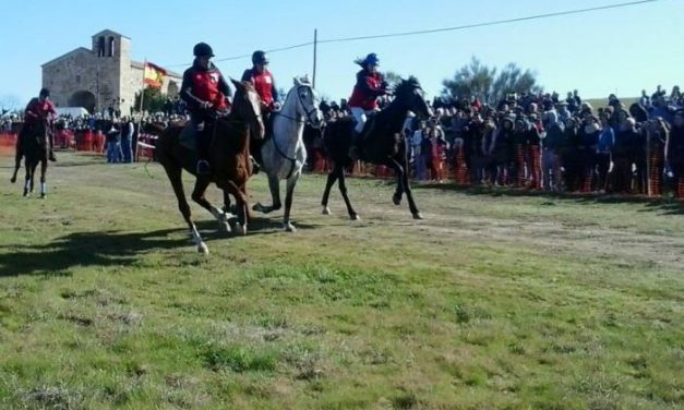 Las carreras de caballos de Toril reúnen en su XVI edición a más de una veintena de jinetes